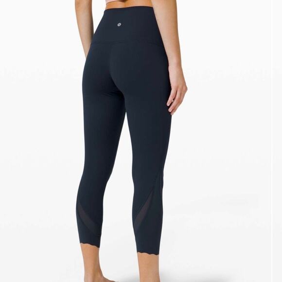 Lululemon Wunder Under Crop Leggings 23"' Scallop Full-On Luxtreme Blue Sz 8 - Picture 2 of 10